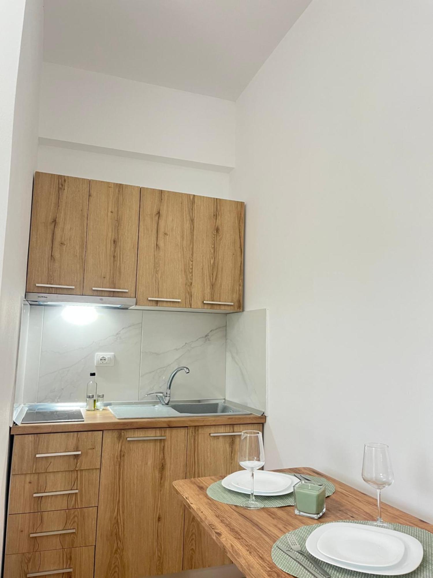 Blossom Apartments Влёра Экстерьер фото