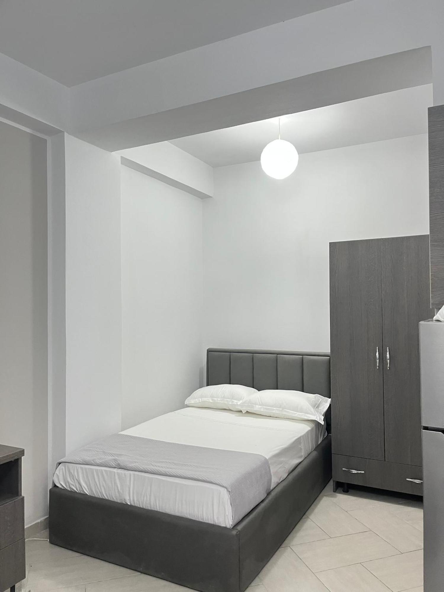 Blossom Apartments Влёра Экстерьер фото